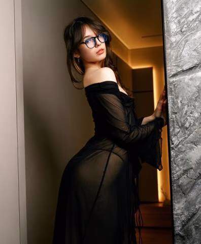 Colaba aged housewife Call Girl
